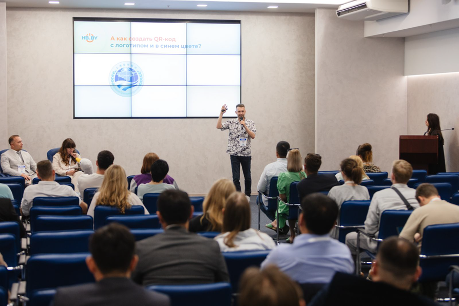 Наличными через банк